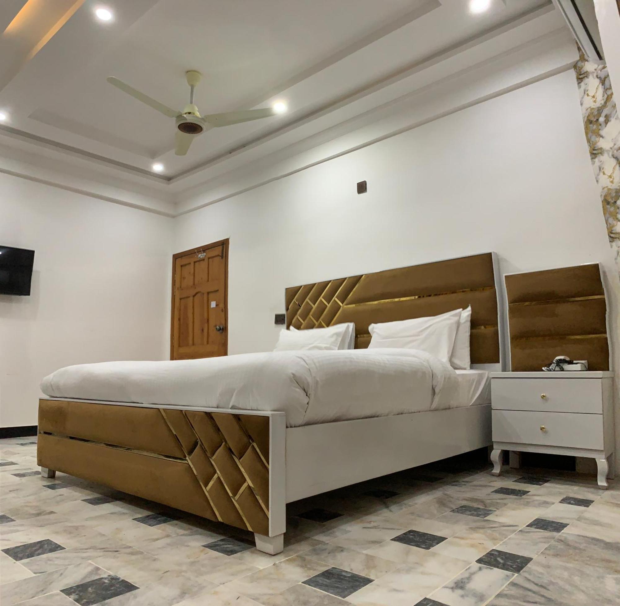 Hotel Flower Of Capital อิสลามาบัด ภายนอก รูปภาพ